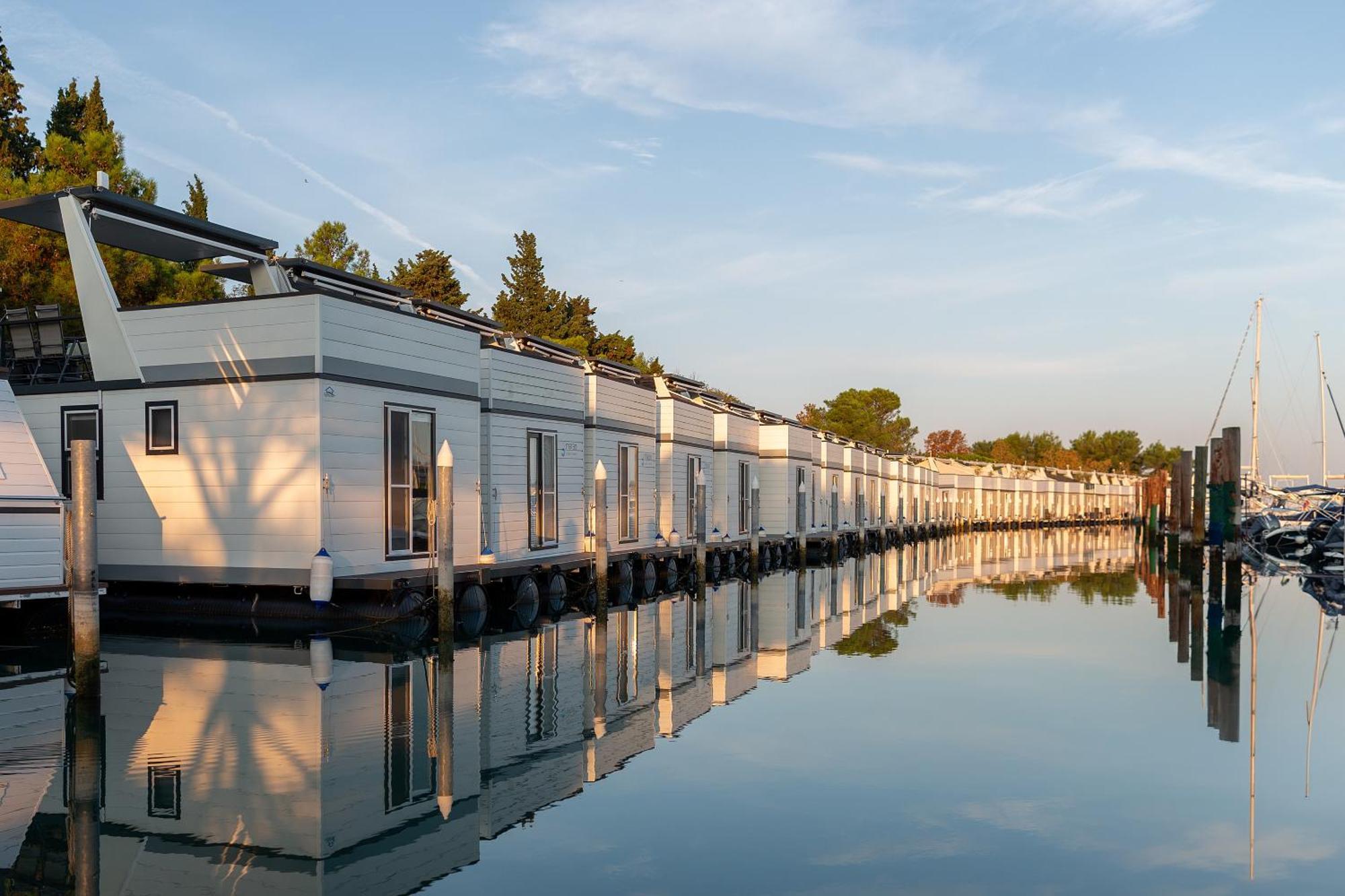 Floating Sea House Shark 3 Apartment Portoroz Exterior photo