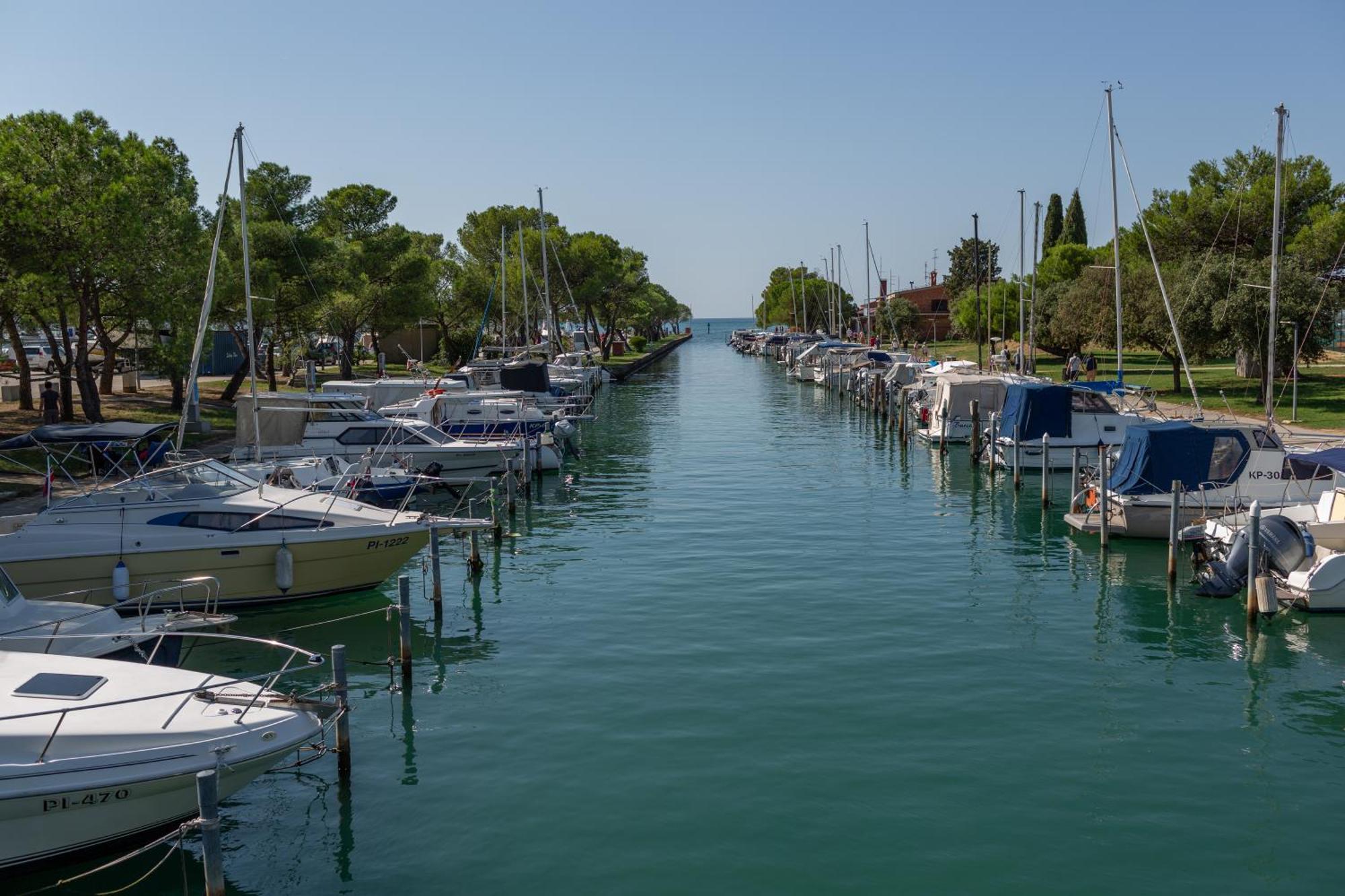 Floating Sea House Shark 3 Apartment Portoroz Exterior photo